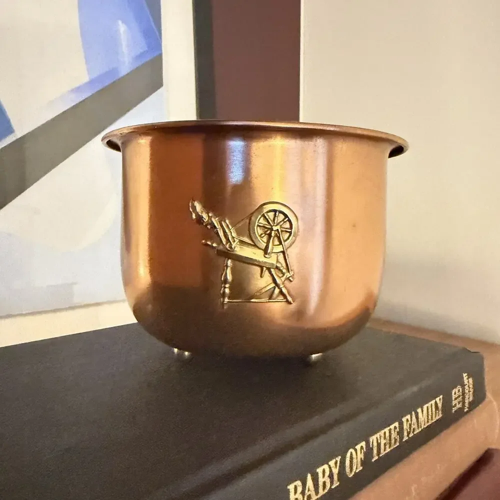 Copper Planter Pot Footed 3.25” Spinning Wheel Emblem